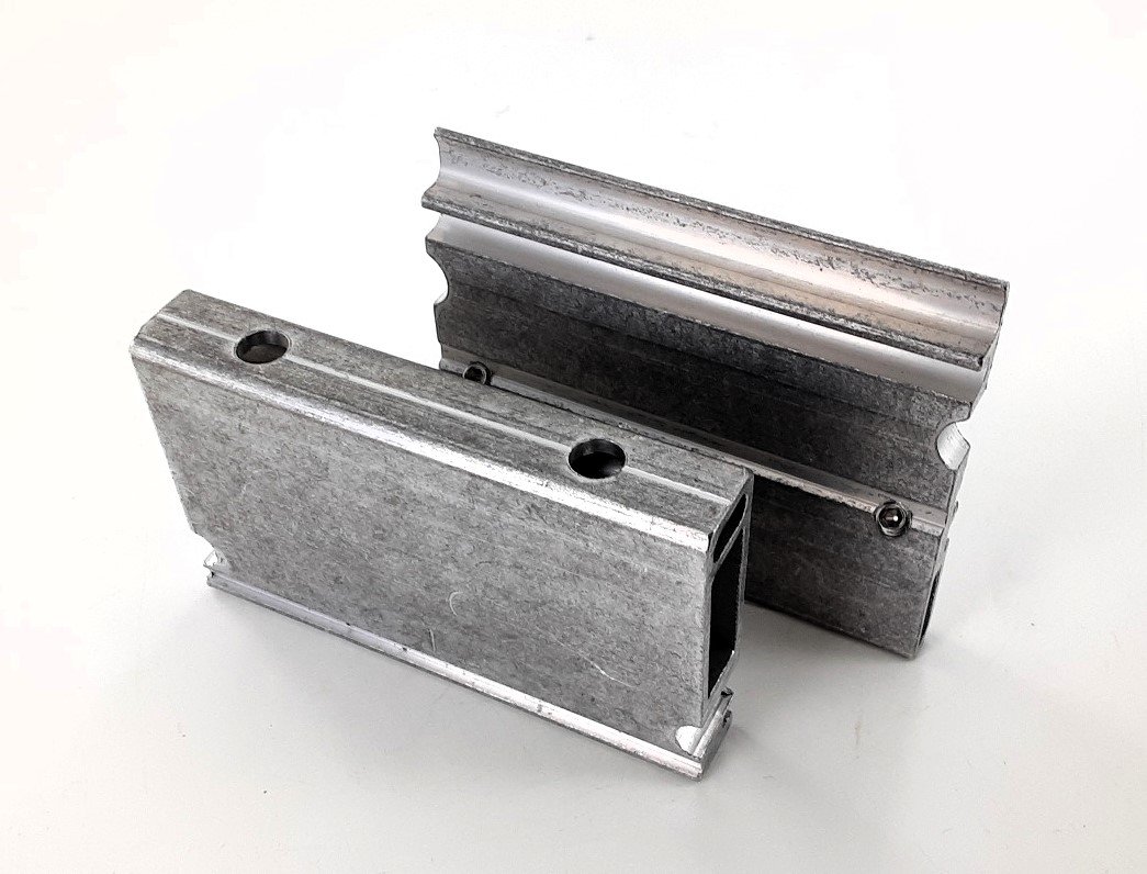 Bild von T-Verbinder p.z. Schüco AWS 90
12135104S - S235104
> 1 Paket = 10 Set's