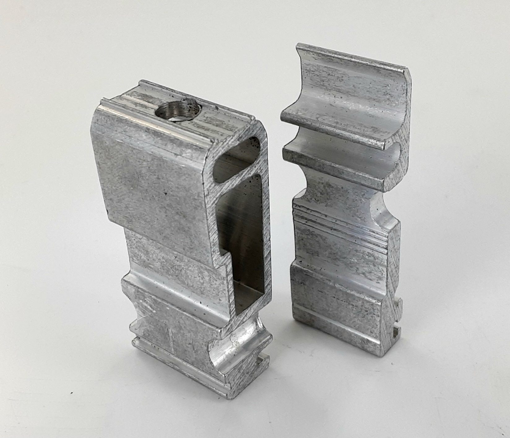 Bild von T-Verbinder p.z. Schüco AWS
12133277S - S236277
> 1 Paket = 1 Set